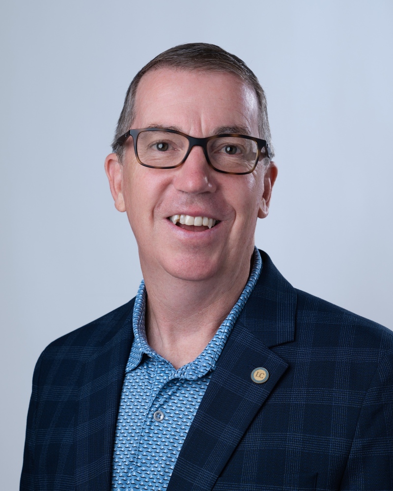 Russell Lowe-800.jpg